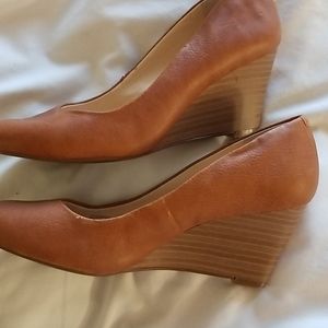 Jessica Simpson wedge shoe